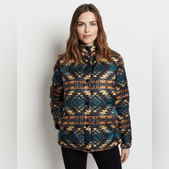 WOMEN'S Pendleton REVERSIBLE JACKET - Picture 9 of 14